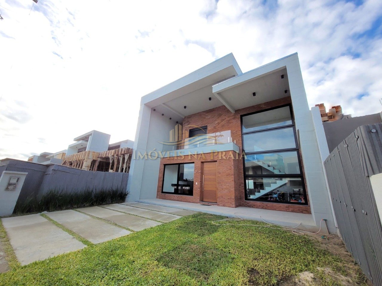 Foto 2 — Casa em Condomínio 4 Dormitórios