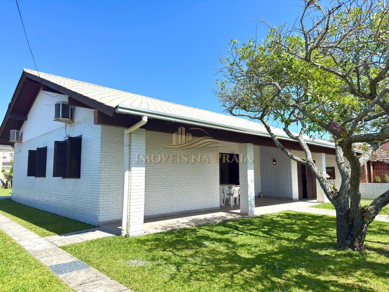 Foto 3 — Casa 5 dormitórios no bairro Atlântida