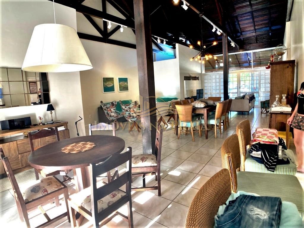 Foto 3 — Casa 5 Dormitório(s) Bairro Atlântida