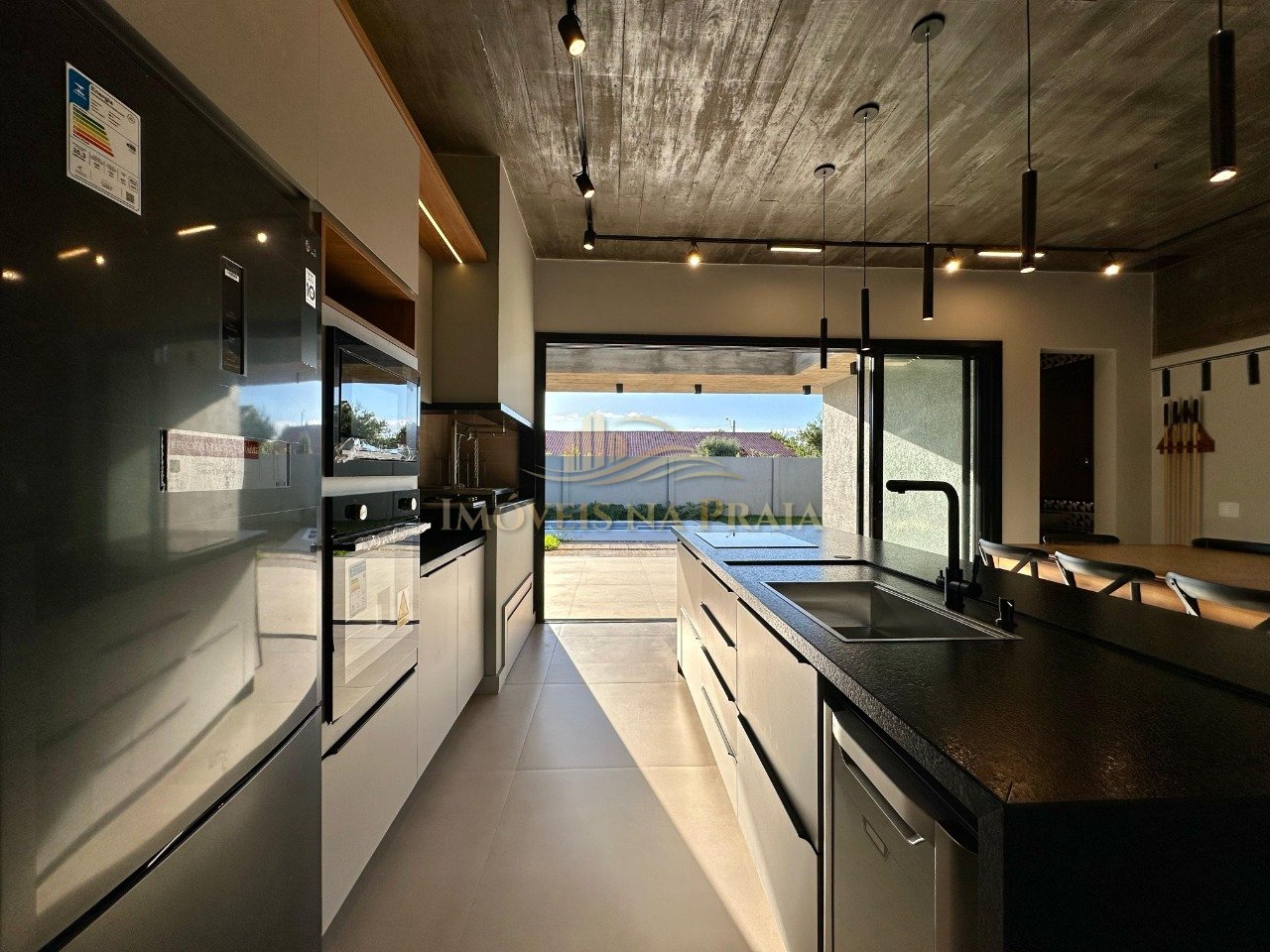 Foto 9 — Casa 5 dormitórios no bairro Atlântida