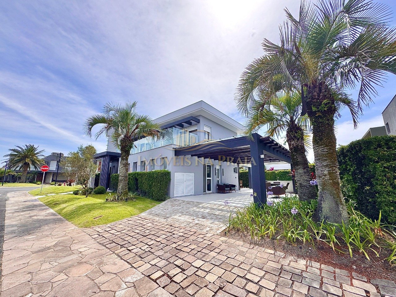 Casa em Condomínio 6 dormitórios no bairro Las Dunas