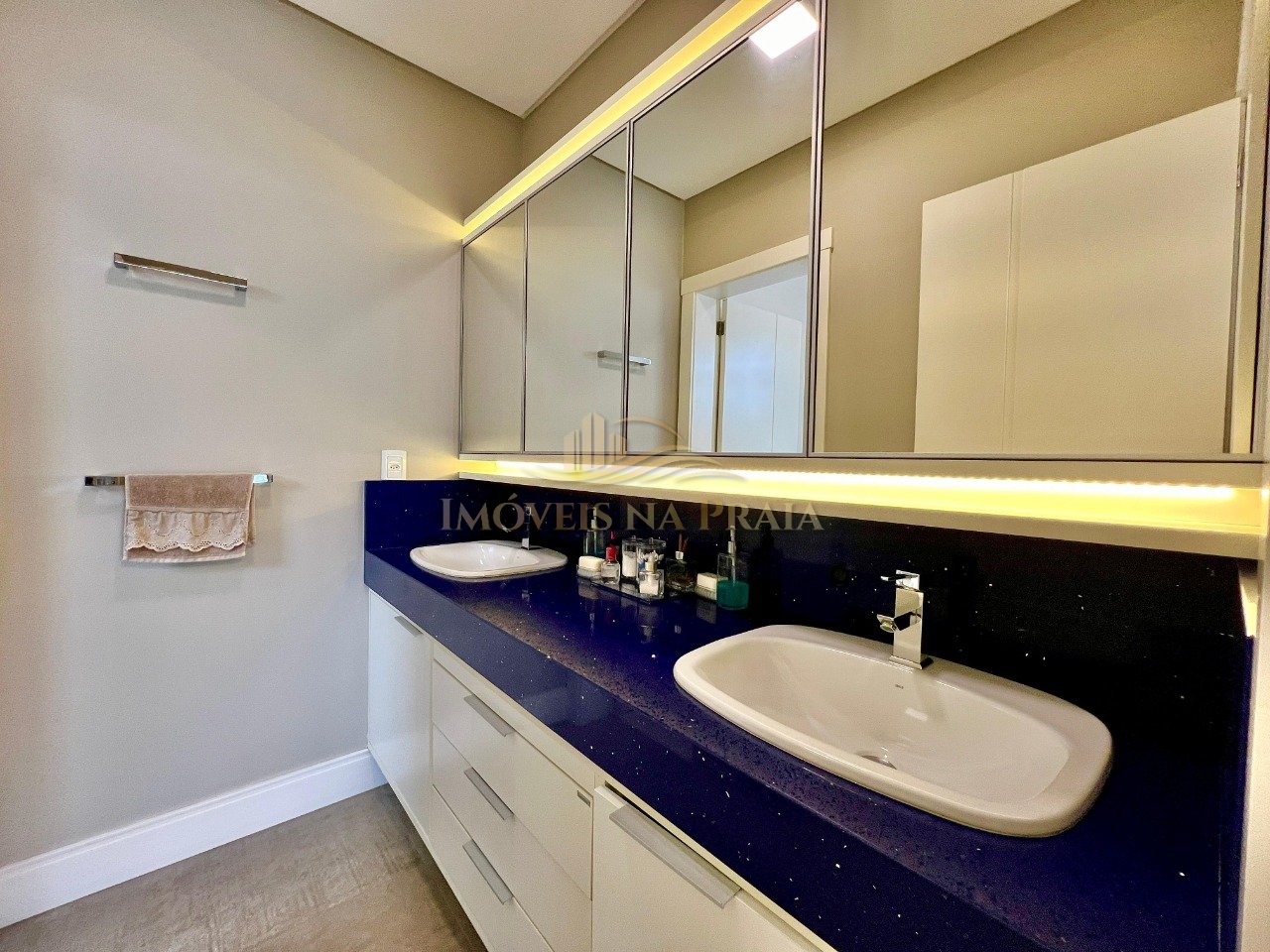 Foto 23 — Casa em Condomínio 5 Dormitório(s) Bairro Ventura