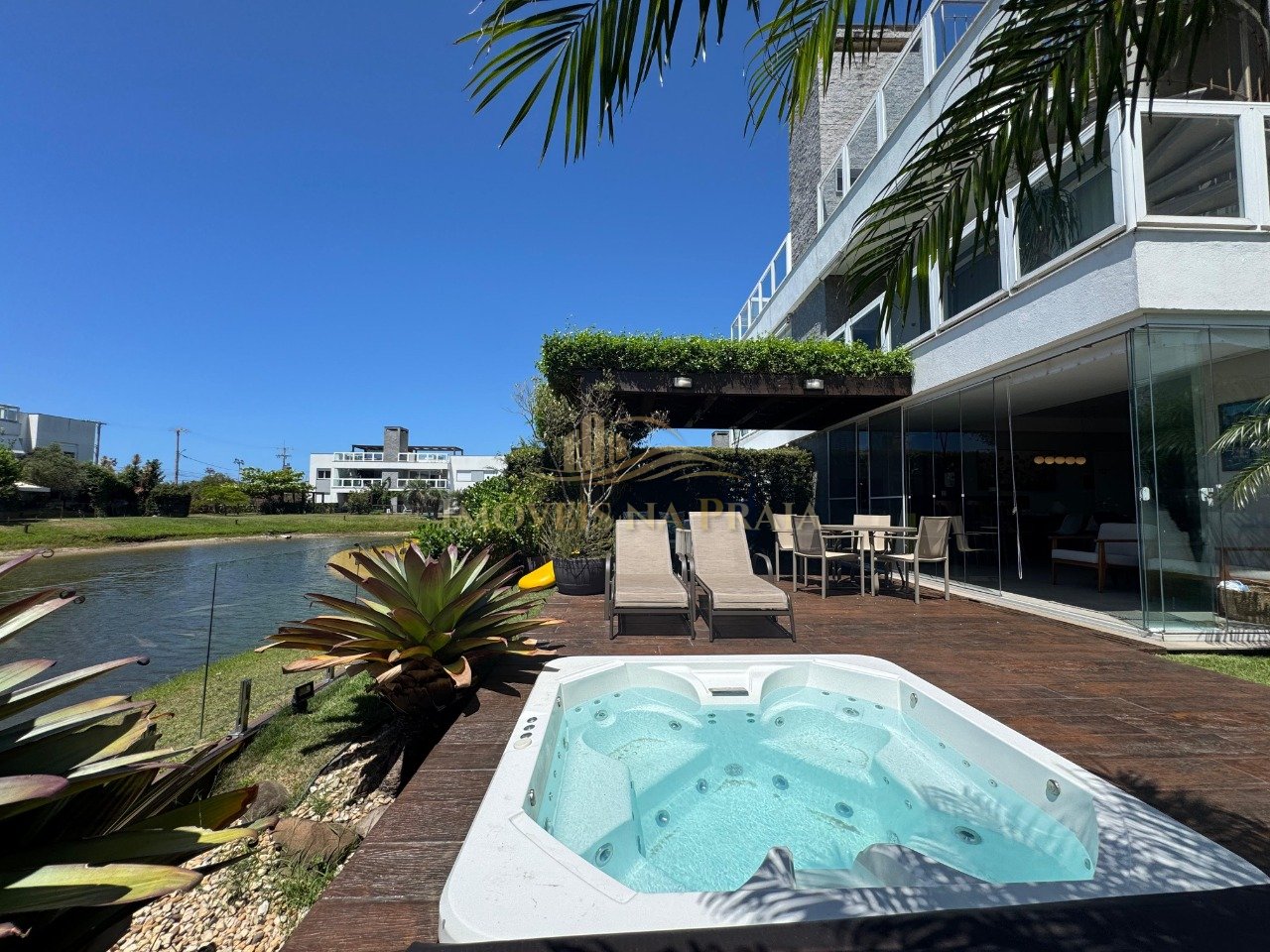 Casa em Condomínio 3 dormitórios no bairro Rossi Atlântida
