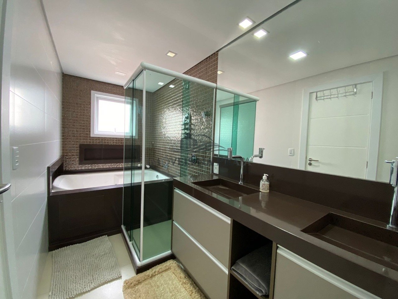 Foto 32 — Casa em Condomínio 5 Dormitório(s) Bairro Villaggi