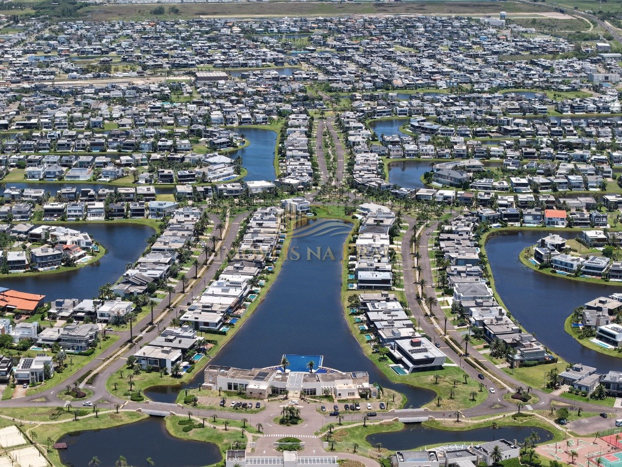 Foto 8 — Casa em Condomínio 6 Dormitório(s) Bairro Enseada