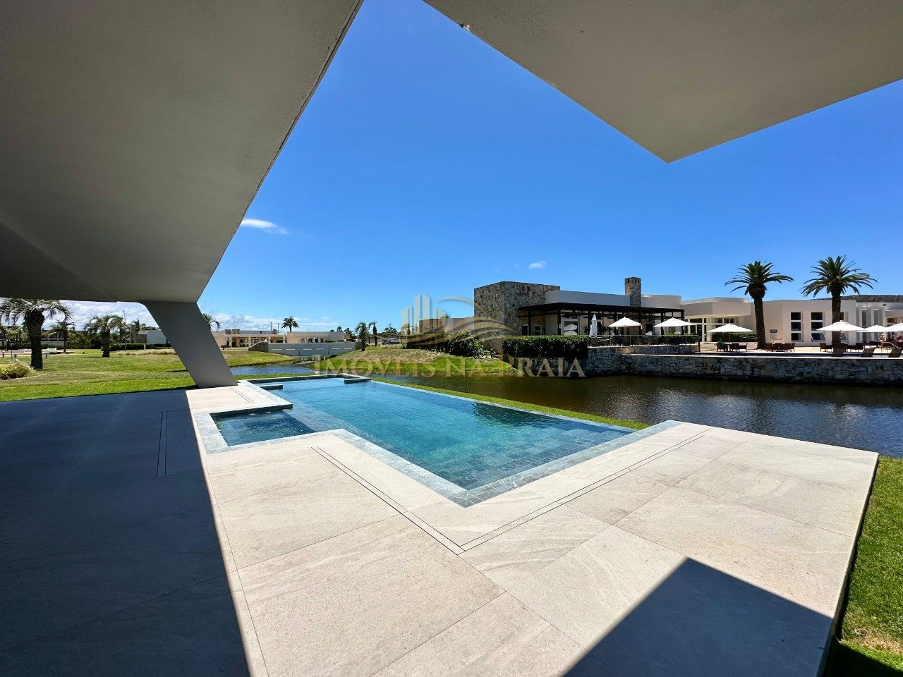 Foto 10 — Casa em Condomínio 6 Dormitório(s) Bairro Enseada