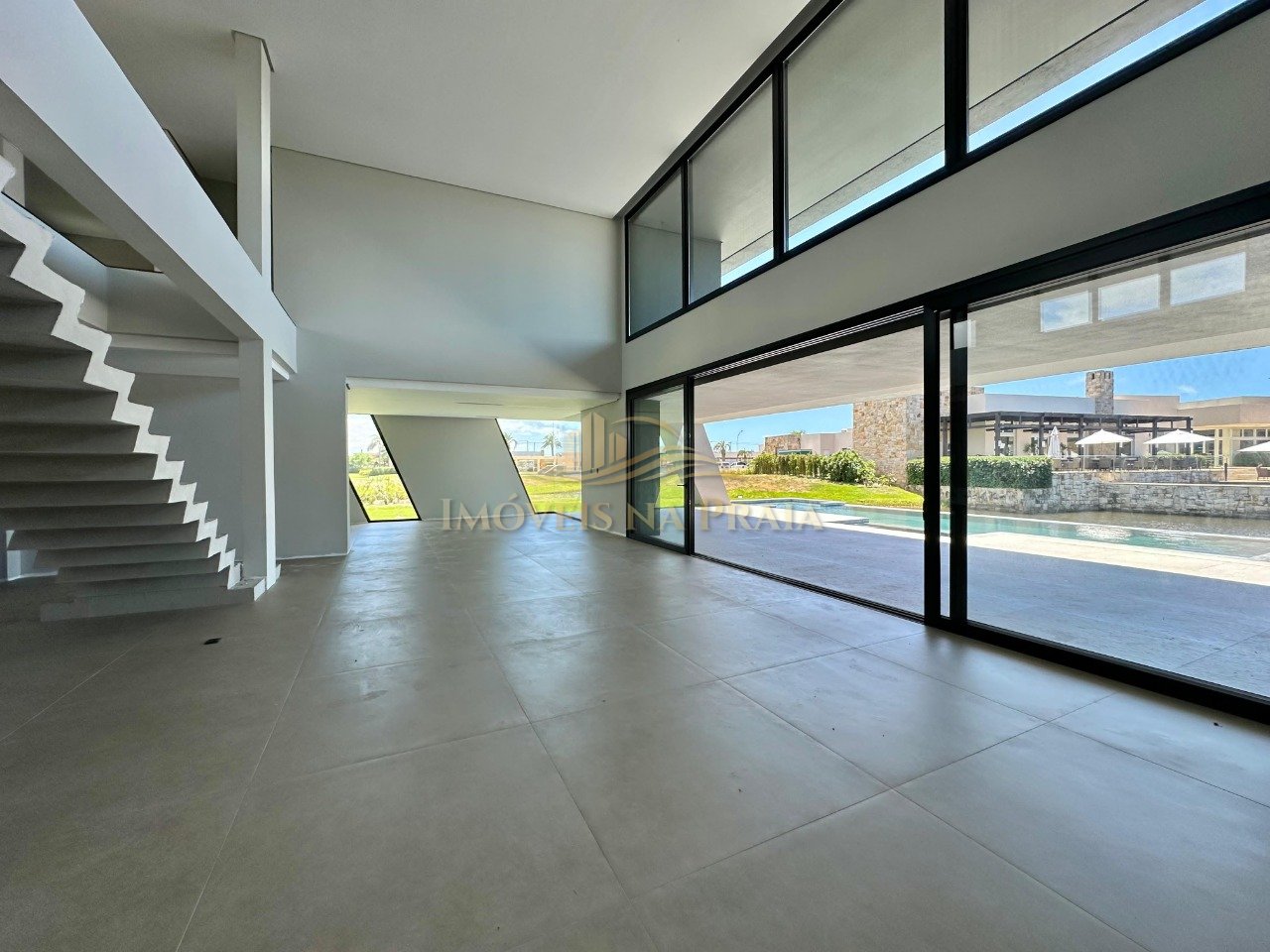 Foto 11 — Casa em Condomínio 6 Dormitório(s) Bairro Enseada